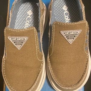 Boys Columbia shoes
